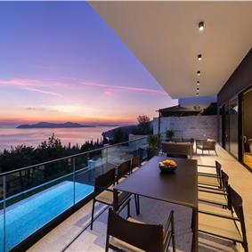 Luxury 5-Bedroom Sea-View Villa with Heated Infinity Pool in Orasac near Dubrovnik – Sleeps 10